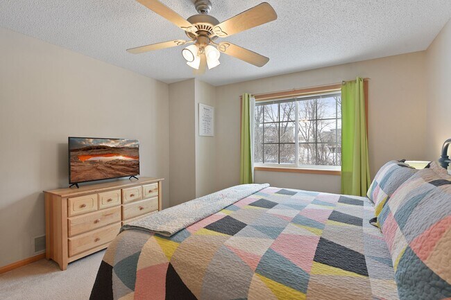 20505 Erin Ct, Farmington, MN 55024 - photo 6