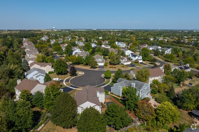Town and Country is a quiet residential area in Mundelein.