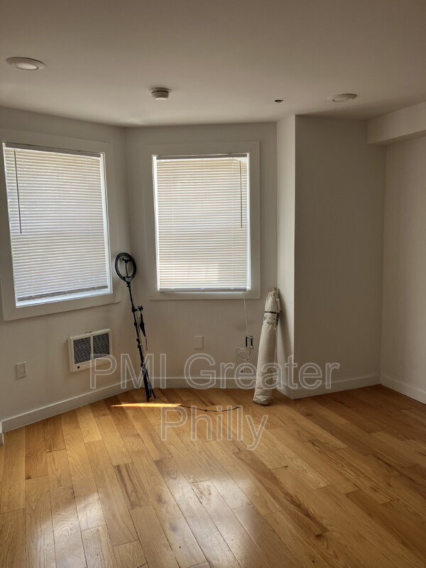 332 N 62nd St unit 2, Philadelphia, PA 19139 - photo 3