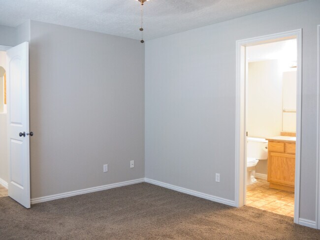 963 W 670 S unit 20, Pleasant Grove, UT 84062 - photo 4