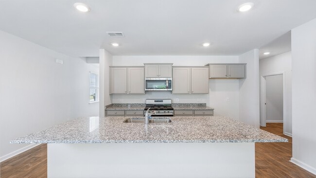 329 Bevington Brook Ln, Hopkins, SC 29061 - photo 2