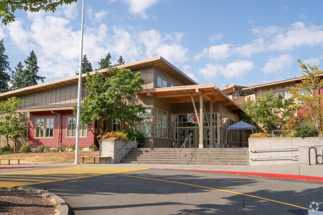 Medina Elementary School located in the Medina neighborhood of Washington.