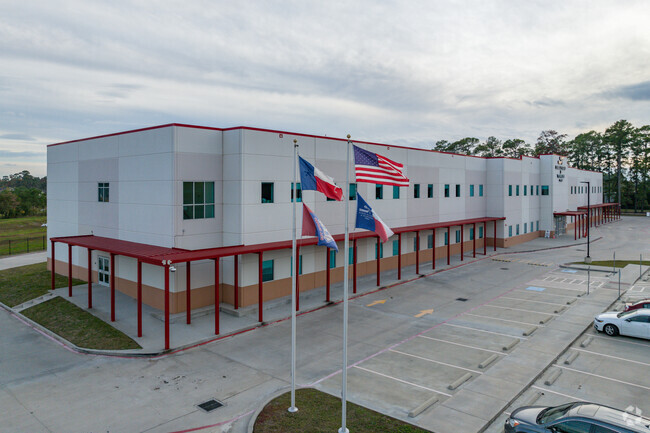There is a vibrant environment for joyful learning at School of Science & Technology Spring