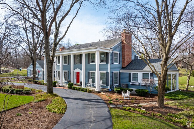 Large colonial homes with towering pillars can be found in Inverness.