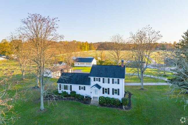 Rural homes sit on large lots in Bethel, and some have large, looping driveways.