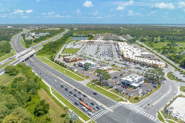 St. Cloud Commons offer residents with many shopping options