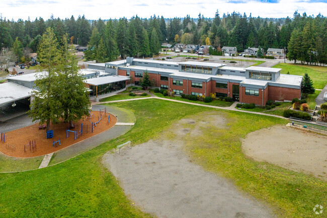 Monroe Elementary is in the Silver Lake neighborhood of Everett, WA.