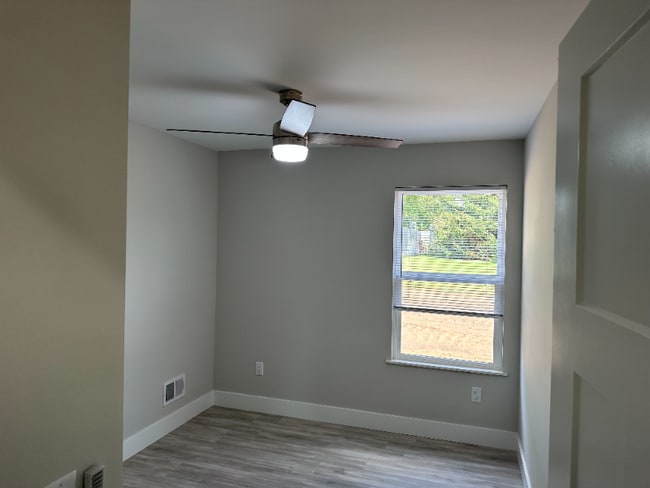 1956 W Cadmus Rd, Adrian, MI 49221 - photo 7