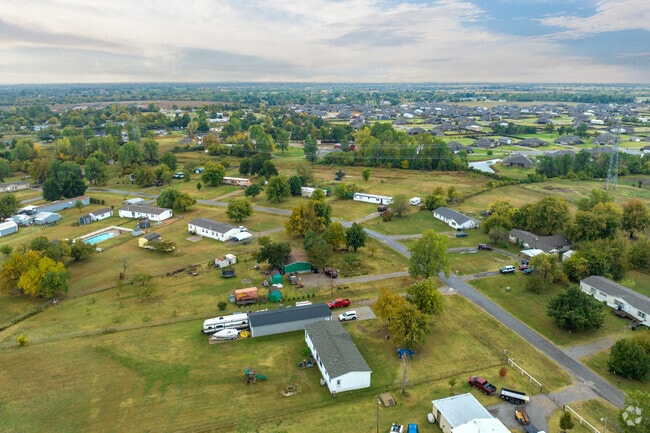 Spring Meadows' large lots help make its roads quiet and peaceful.