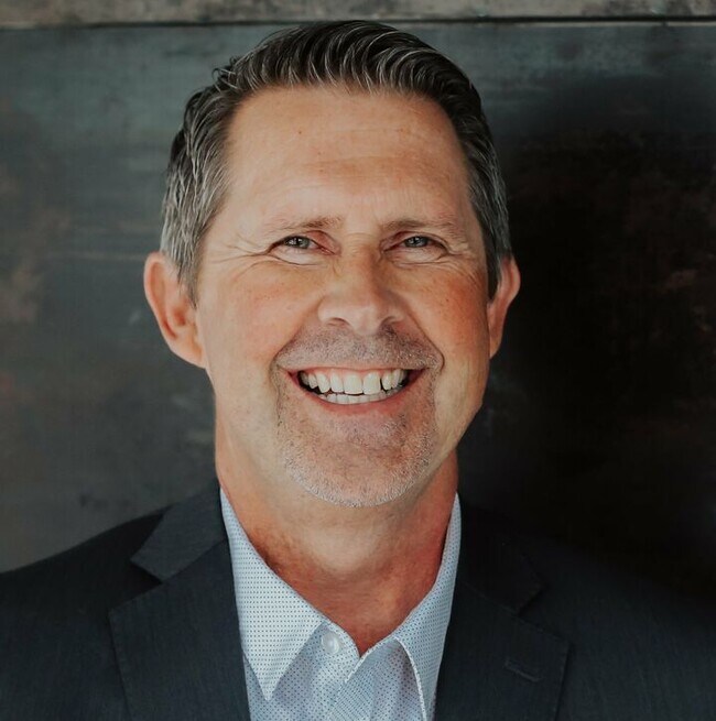 Brett R Sorensen