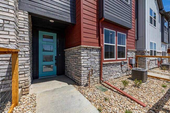 2877 E 103rd Dr, Denver, CO 80229 - photo 2