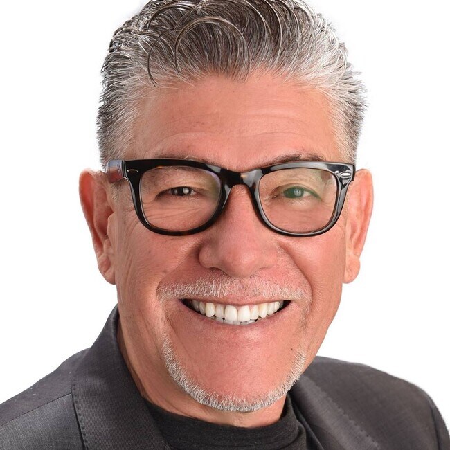 Agent Photo