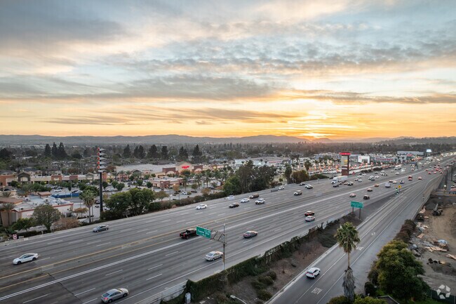The I-10 Freeway gives Old Claremont commuters easy access to the LA area.