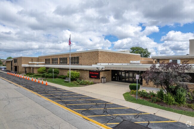 John V Leigh School is a highly rated public school in Norridge, IL serving grades PK and K-4.