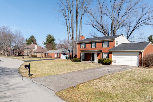 This is a row of homes in the Crossgate neighborhood.