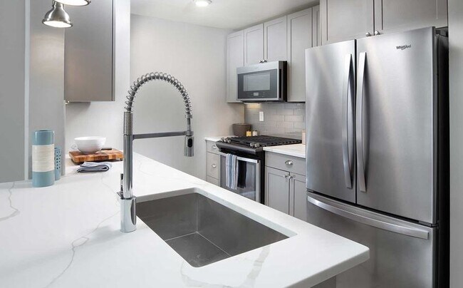 99 Needham St unit 2459, Newton, MA 02461 - photo 4