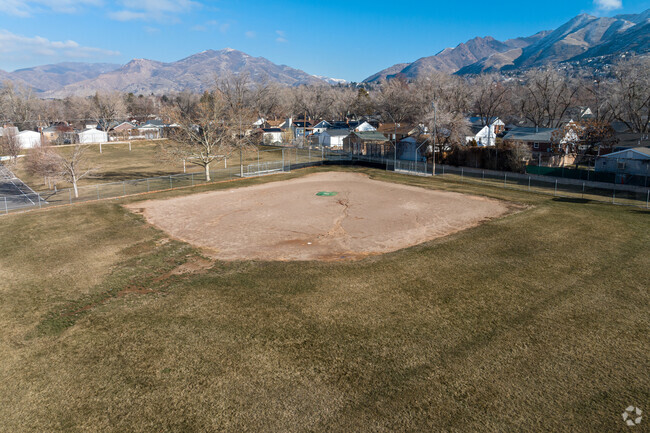 Dillworth Elementary School has a baseball diamond.