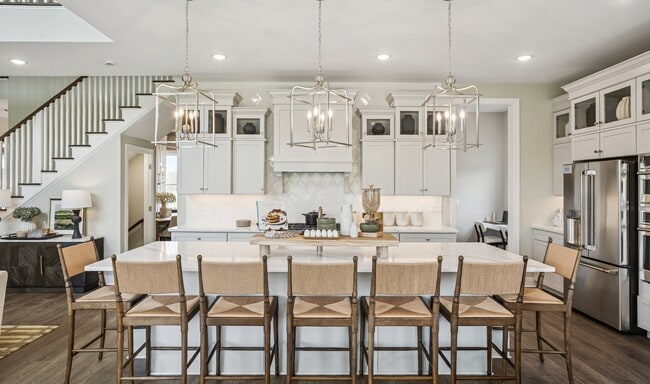 5693 Frederick Dr, Bethlehem, PA 18017 - photo 5