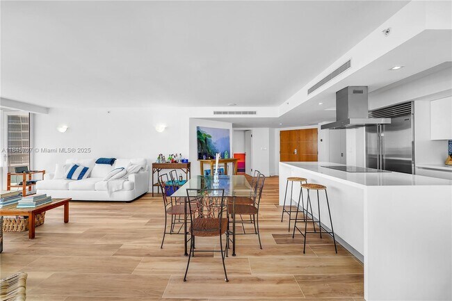 South Pointe Tower unit 704, Miami Beach, FL 33139 - photo 5