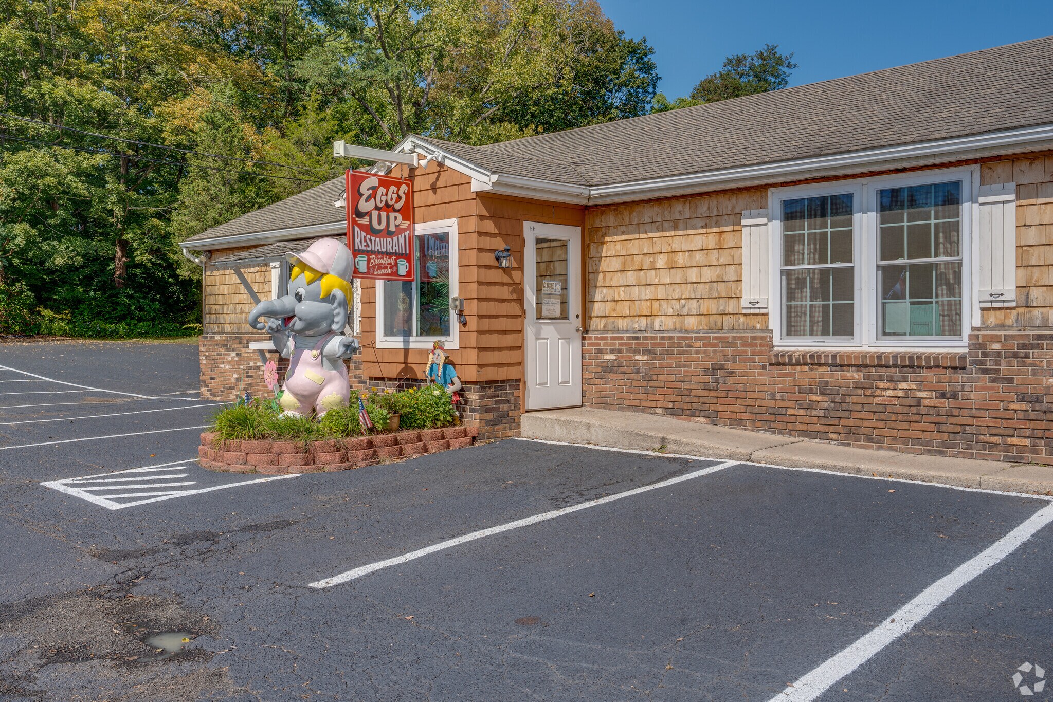 Eggs Up in Riverdale is a local favorite breakfast place for delicious food and coffee.