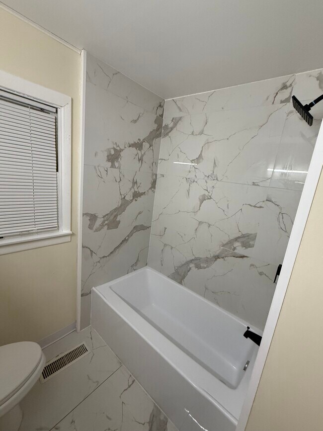 116 S Hammes Ave, Joliet, IL 60436 - photo 6