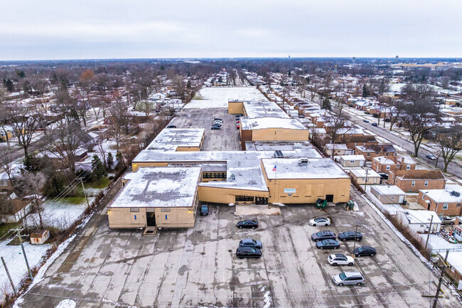 Roosevelt Elementary School has parking for guests and staff.