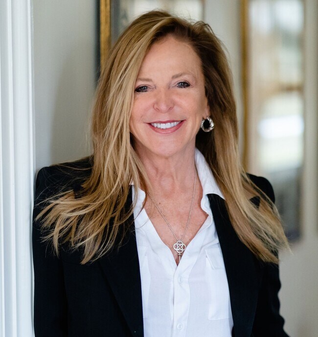 3663 Old Buckingham Rd, Powhatan, VA 23139