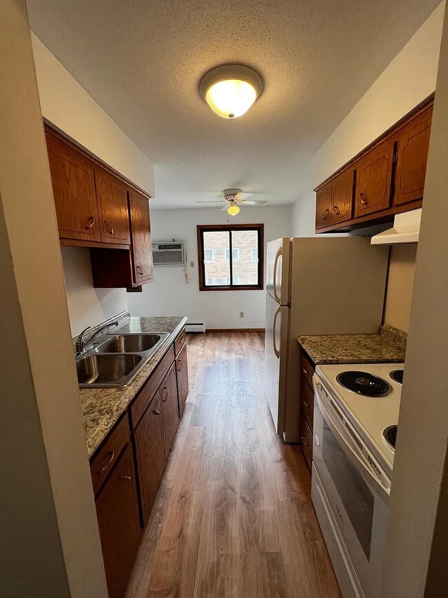 3826 Stinson Blvd NE, Columbia Heights, MN 55421