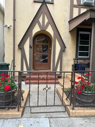 34 Sand St Unit 1st floor apartment, Port Chester, NY 10573