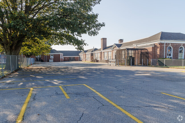Joseph A. McNeil Elementary School has a student-teacher ratio of 16 to 1.
