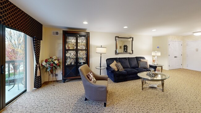 99 S Park Ave unit 224, Rockville Centre, NY 11570 - photo 2