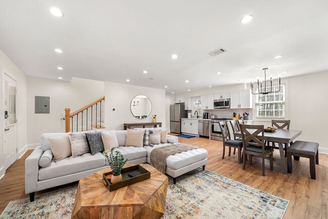 659 S Peachtree St unit ID1019258P, Norcross, GA 30071 - photo 2