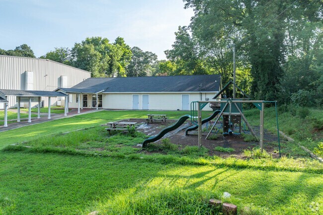Jubilee Christian Academy is a private school located in Gainesville.