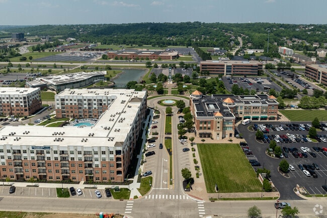 West Chester Towne Center features a blend of residences, office spaces, retail shops, and restaurants, located in Beckett Ridge.