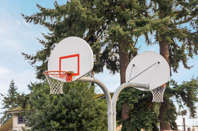 Everett Christian School is located in the Riverside neighborhood of Everett.