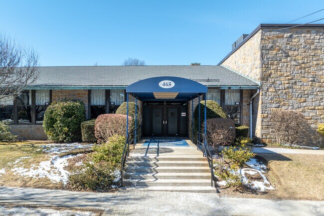 Annunciation School in Crestwood is a private school teaching grades pre-k through 8th.