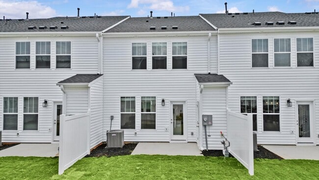 507 Harebell Way, Greenville, SC 29617 - photo 2