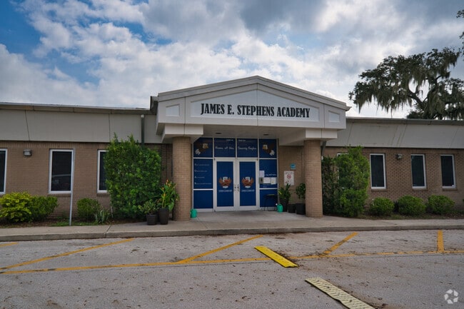 The James E. Stephens Elementary School provides education in the Gordon Heights neighborhood.