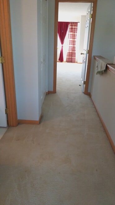 3 Bedroom town home with a basement close to Eagan outlet Mall