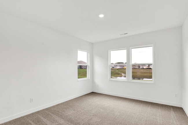 5262 Nettleton Way, Avon, IN 46123 - photo 4