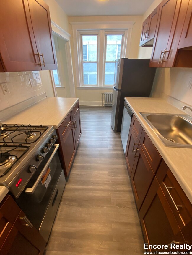 1164 Boylston St, Boston College, MA 02467
