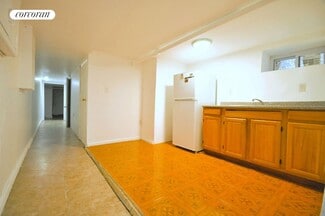 298 E 46th St, Brooklyn, NY 11203