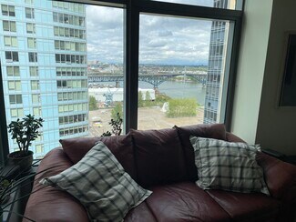 3601 S River Pkwy Unit 1606, Portland, OR 97239