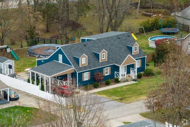 Cape Cod influences are see all throughout the Jeffersontown neighborhood.