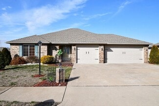 3105 N Oakland Ave, Springfield, MO 65803