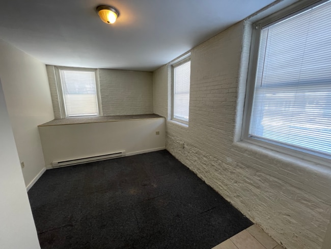 41 Academy St unit B-2, Amsterdam, NY 12010 - photo 6