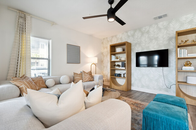 Row Waterside, Sarasota, FL 34240 - photo 7