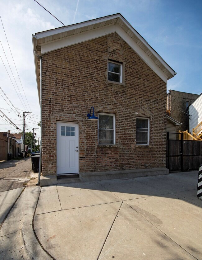1902 W 21st Place Unit CH, Chicago, IL 60608