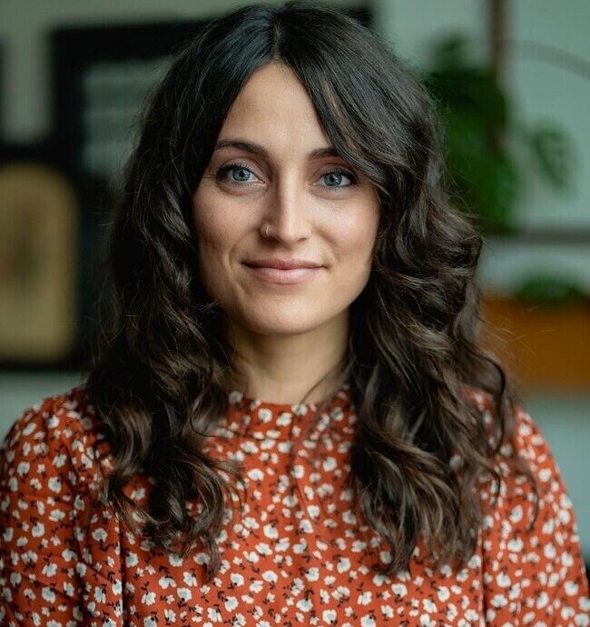 Rachel Snavely