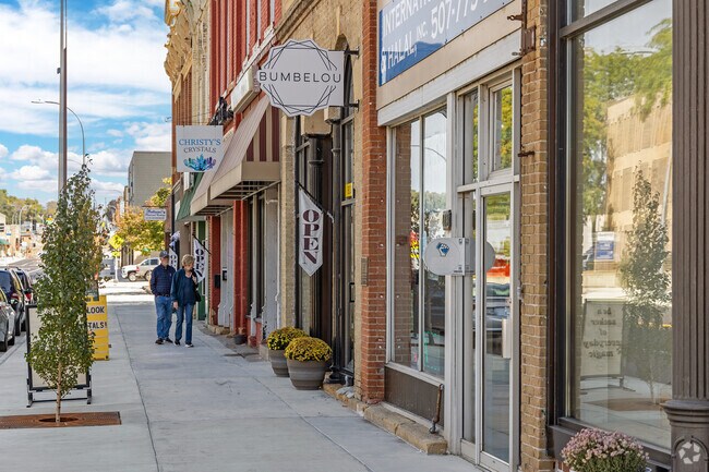 Riverfront Drive is lined with quaint shops and boutiques.